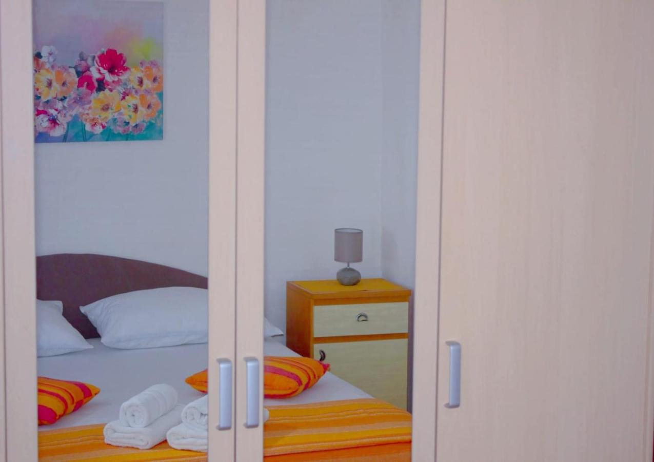 Apartment Ema Trogir Exterior foto